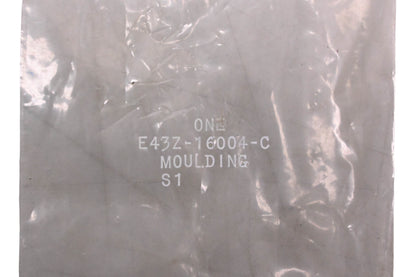 New OEM Ford E43Z-16004-C Front Fender Trim Moulding NOS