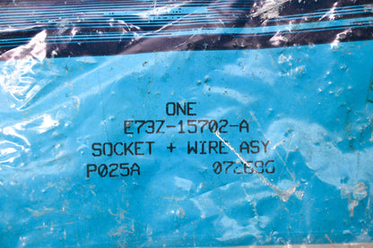New OEM Ford E73Z-15702-A Under Hood Engine Compartment Socket & Wire Assembly NOS