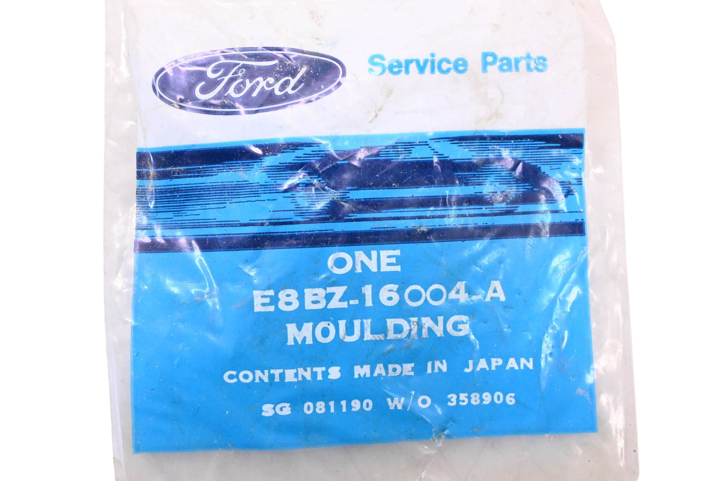 New OEM Ford E8BZ-16004-A Left Side Front Fender Trim Moulding NOS