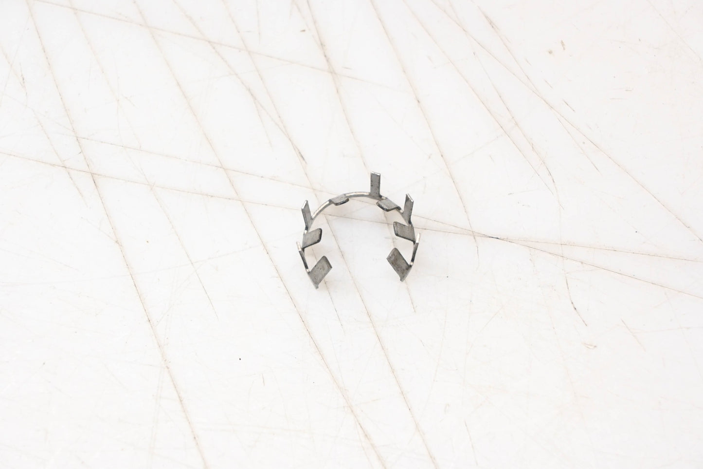 New OEM Ford E9UZ-9B307-A Clip NOS