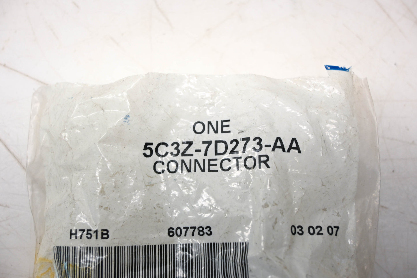 New OEM Ford 5C3Z-7D273-AA Oil Tube Connector NOS