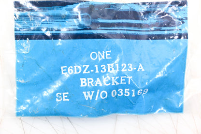 New OEM Ford E6DZ-13B123-A Headlight Housing Brace/ Bracket NOS