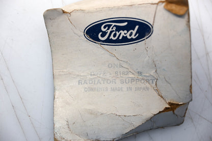 New OEM Ford D27Z-8182-B Radiator Support Bracket NOS