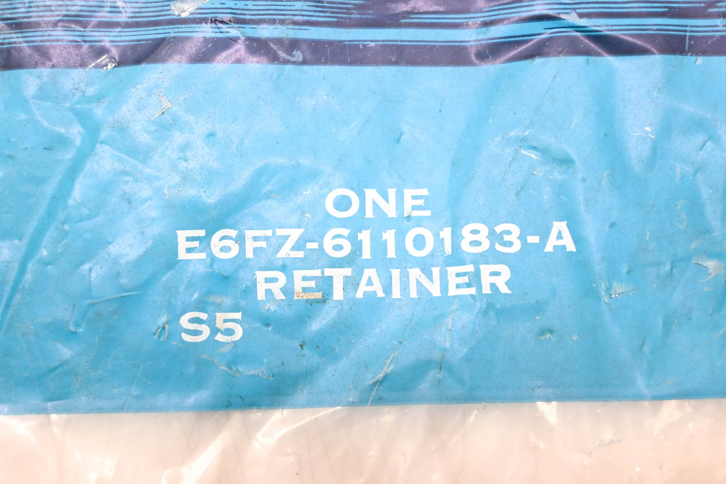 New OEM Ford E6FZ-6110183-A Rear Exterior Moulding Retainer Kit NOS
