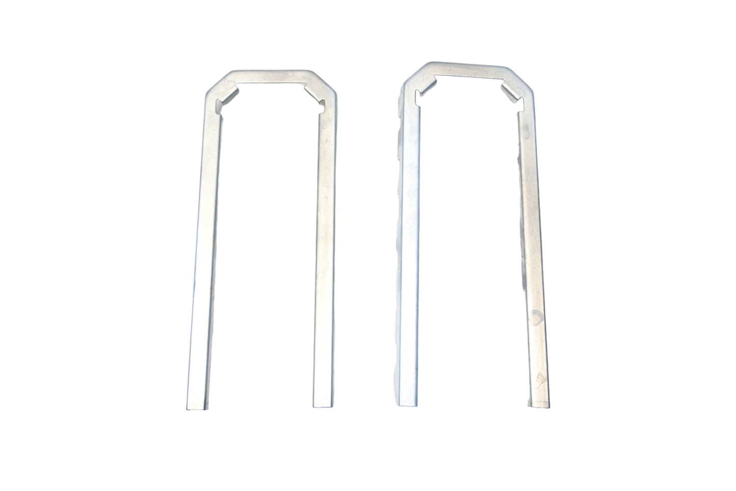 New OEM Ford E1FZ-8C251-A Radiator Retainers Qty 2 NOS