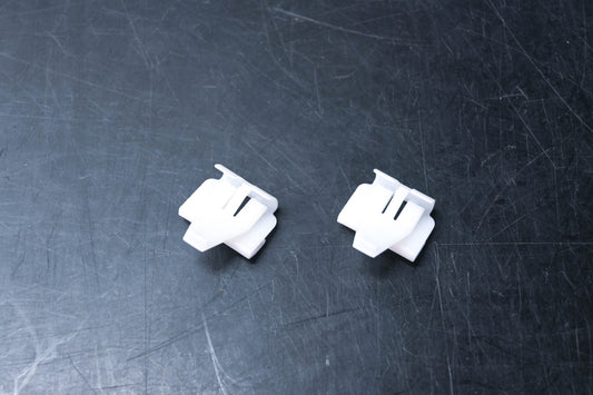 New OEM Ford F1CZ-5821062-B Clips Qty 2 NOS