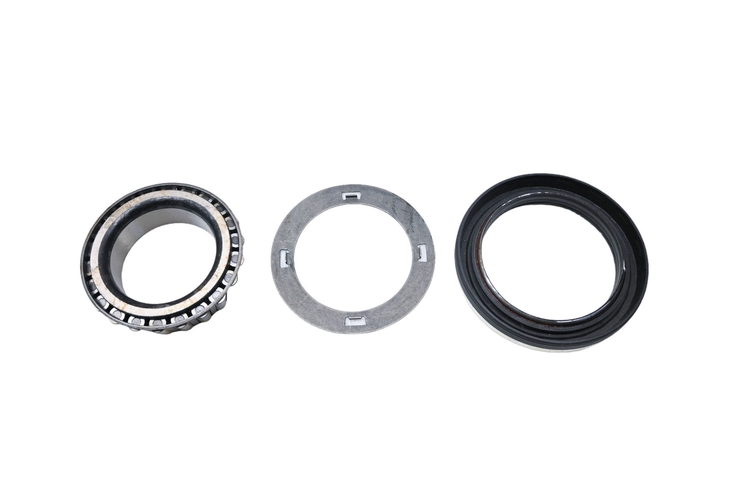 New OEM Motorcraft BRS-48, F4TZ-1S177-C Rear Axle Bearing Assembly Kit NOS