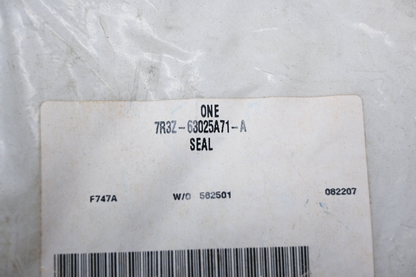New OEM Ford 7R3Z-63025A71-A Upper Seal NOS