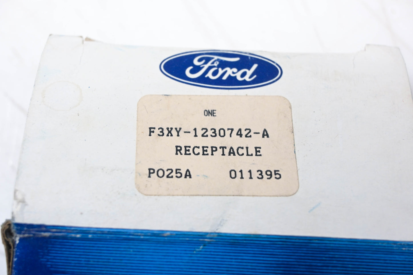 New OEM Ford F3XY-1230742-A Receptacle NOS