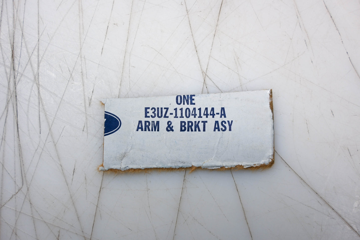 New OEM Ford E3UZ-1104144-A Sun Visor Arm & Bracket Assembly NOS