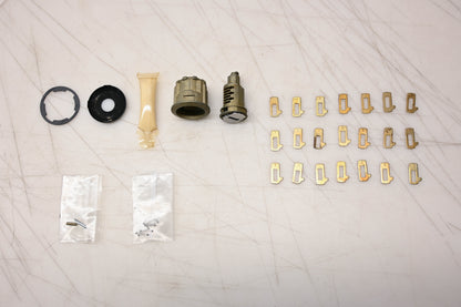 New OEM Ford F8ZZ-6321990-AA Lock Cylinder Assembly Kit NOS