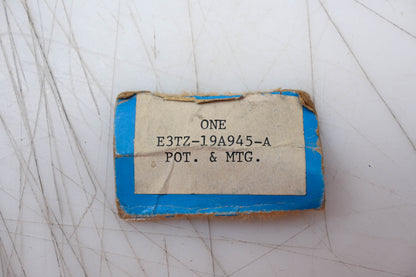 New OEM Ford E3TZ-19A945-A AC Potentiometer Assembly NOS
