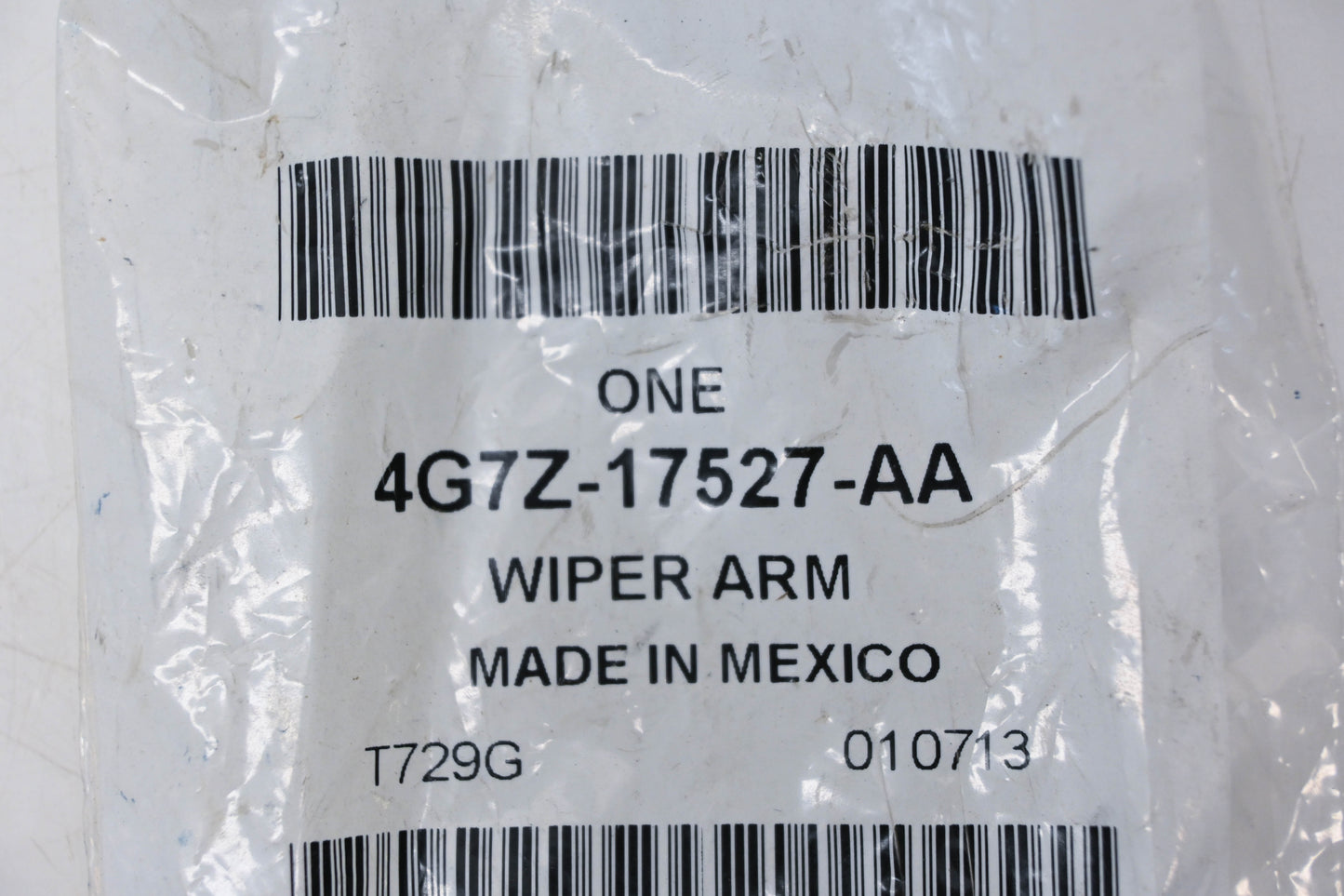 New OEM Ford 4G7Z-17527-AA Wiper Arm Assembly NOS