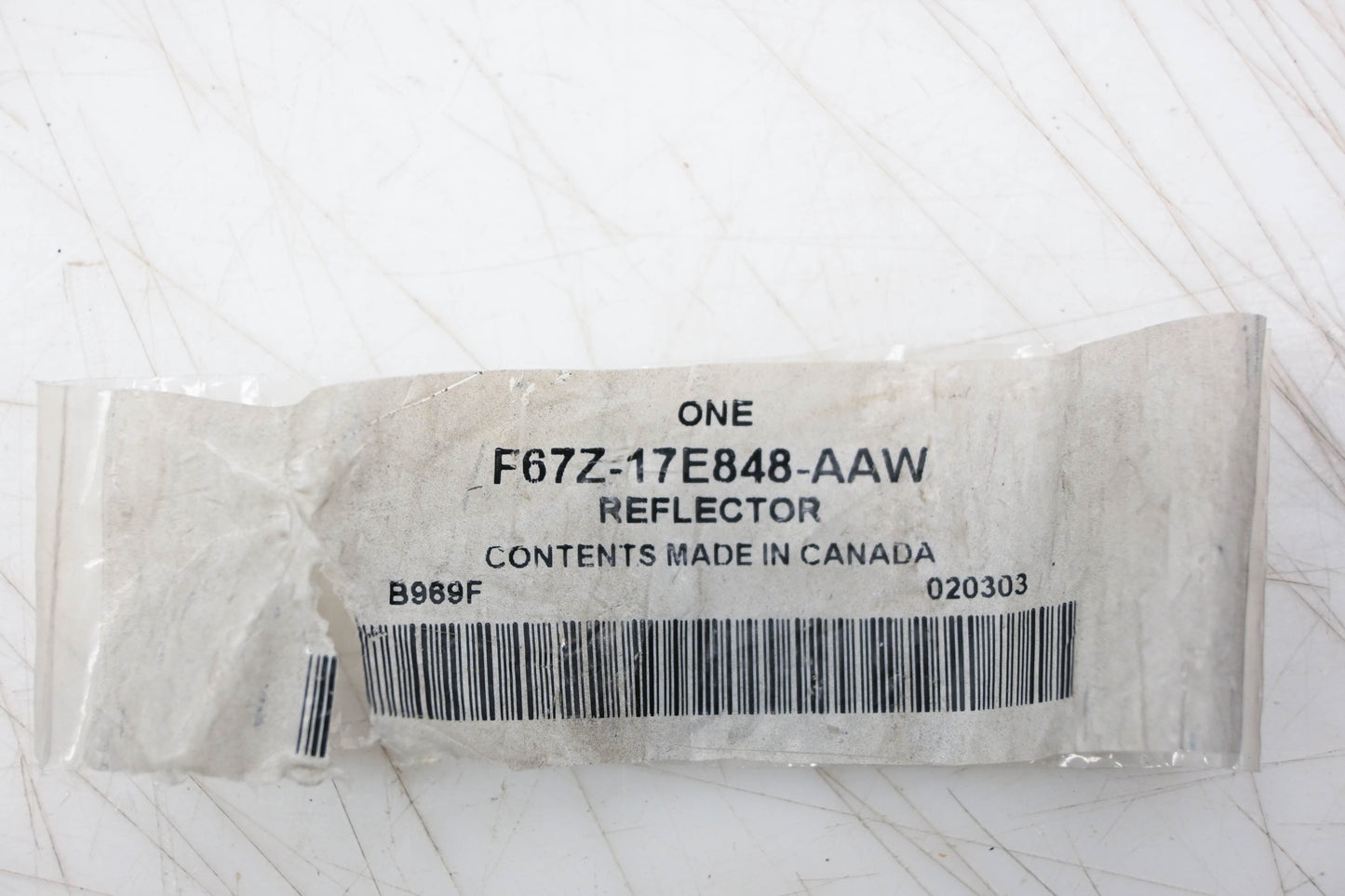 New OEM Ford F67Z-17E848-AAW Rear Marker Reflector NOS