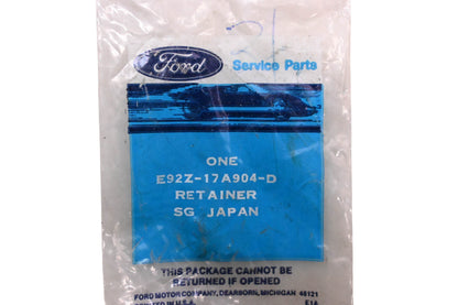 New OEM Ford E92Z-17A904-D Bumper Cover Retainer NOS