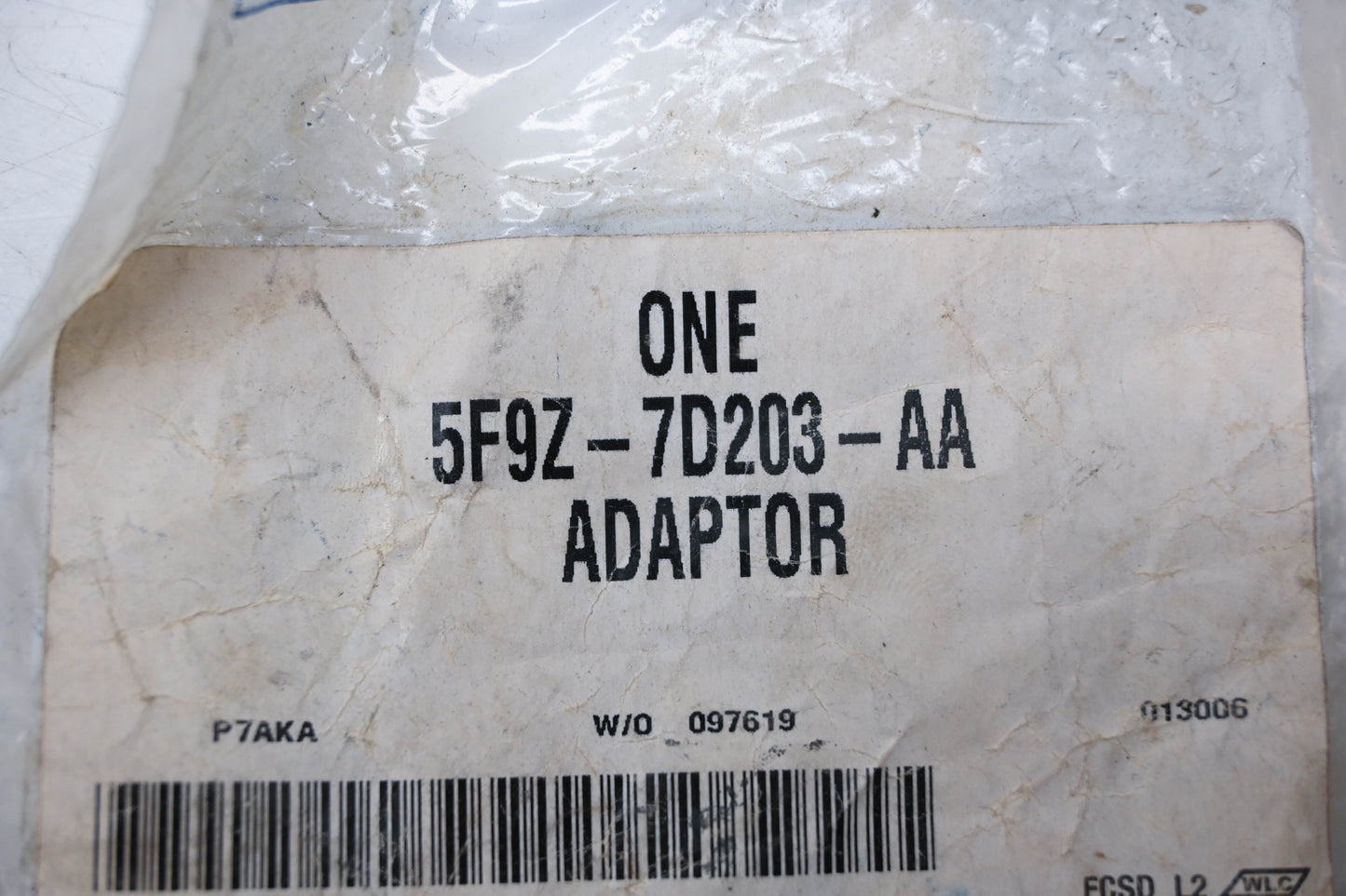 New OEM Ford 5F9Z-7D203-AA Adaptor NOS