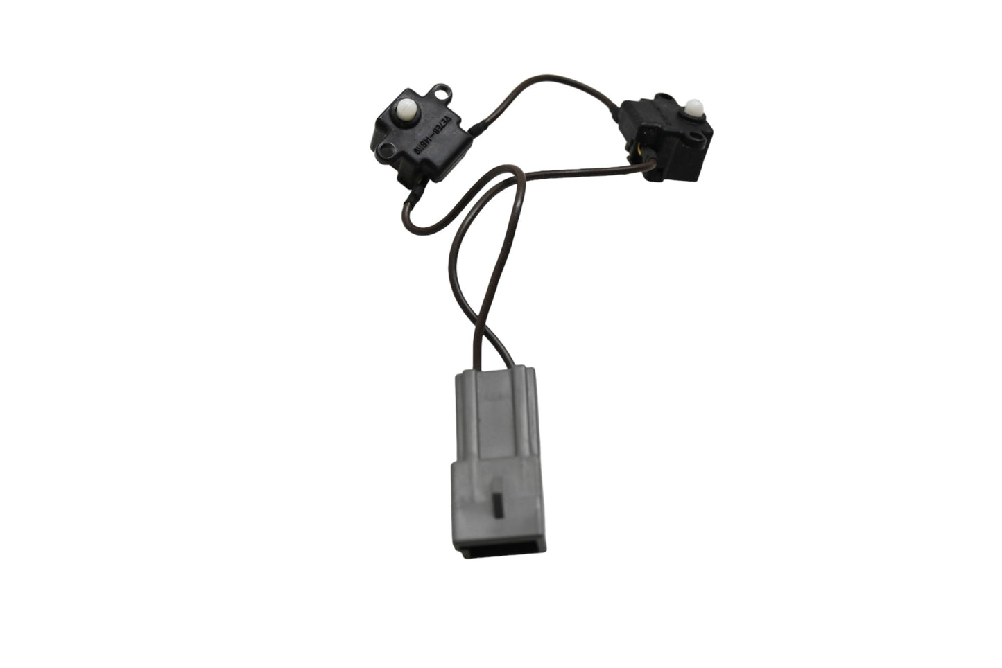 New OEM Ford E7FZ-14B119-A, E7EB 14B119 AA Shoulder Strap Release Strap NOS