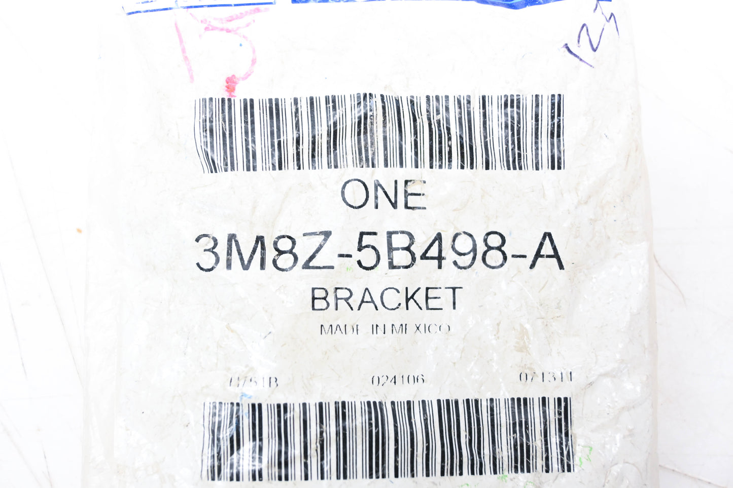 New OEM Ford 3M8Z-5B498-A Bracket NOS