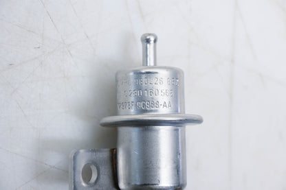 New OEM Ford 978F-9C968-AA Fuel Pressure Regulator Assembly NOS