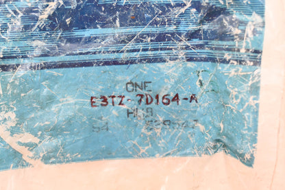 New OEM Ford E3TZ-7D164-A Hub NOS