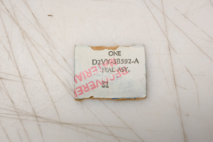 New OEM Ford D2VY-3B592-A Seal NOS