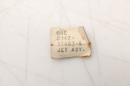 New OEM Ford D1AZ-17603-A Windshield Washer Jet NOS