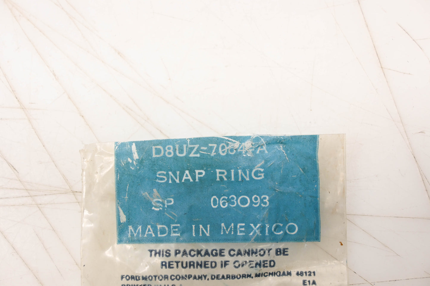 New OEM Ford D8UZ-7064-A, D8UZ7064A Snap Ring NOS