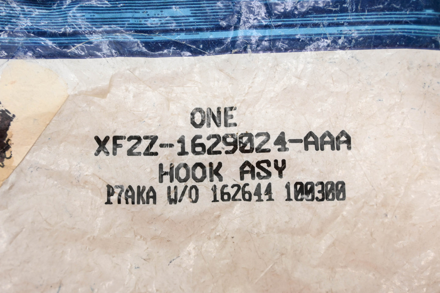 New OEM Ford XF2Z-1629024-AAA Interior Coat Hook/ Hanger Assembly NOS