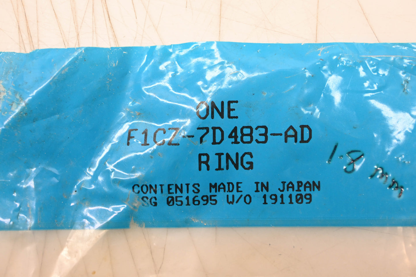 New OEM Ford F1CZ-7D483-AD Retainer Ring NOS