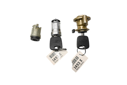 New OEM Ford 1M5Z-6122050-AA Lock Assembly Kit NOS