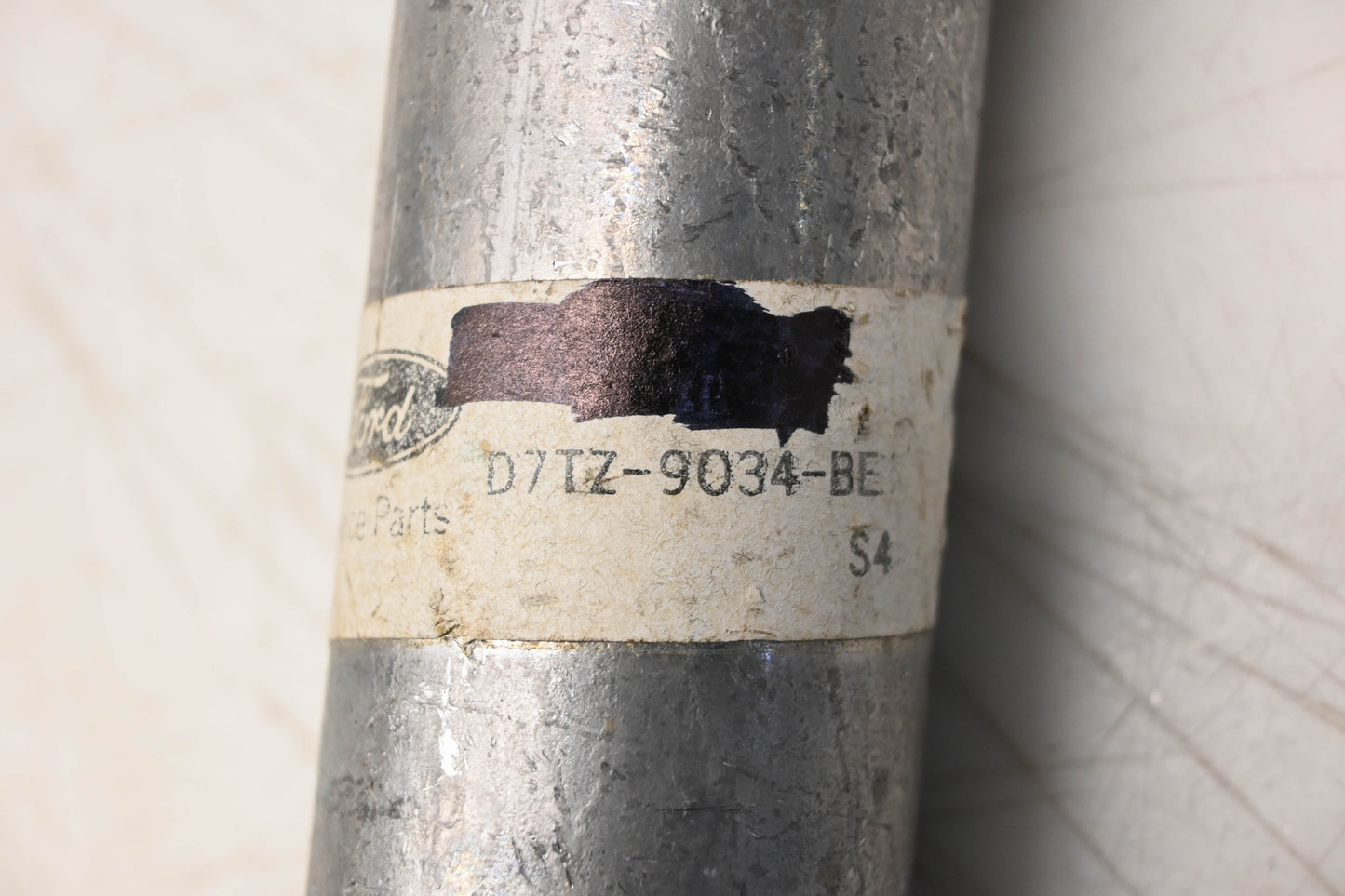 New OEM Ford D7TZ-9034-BE Gas Tank Filler Pipe NOS