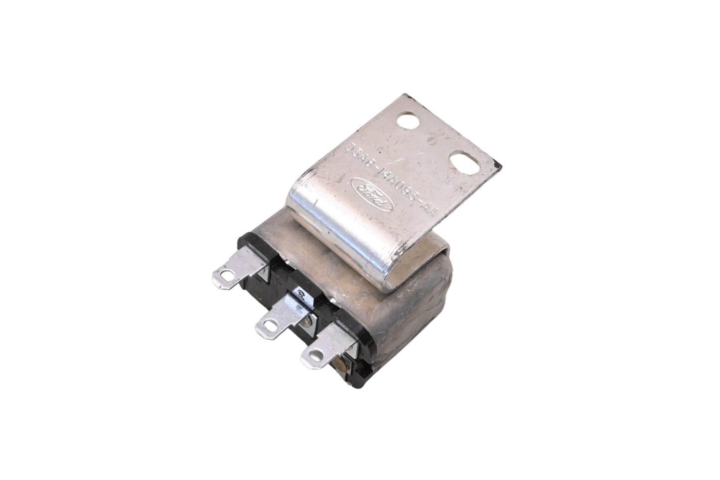 New OEM Ford D2SZ-14677-A Door Lock Power Window Relay NOS