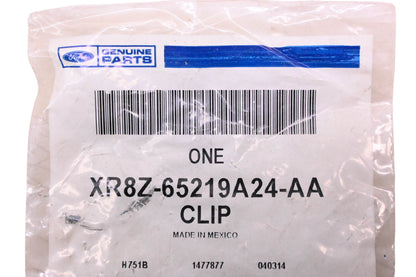 New OEM Ford XR8Z-65219A24-AA Handle Rod Retainer Clip NOS