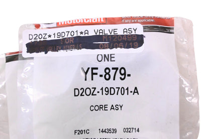 New OEM Motorcraft YF-879, D2OZ-19D701-A AC Service Valve Core Assemblies Qty 2 NOS