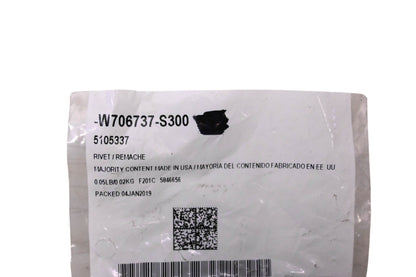 New OEM Ford W706737-S300, 5105337 Front Bumper Valance Rivets Qty 2 NOS