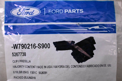 New OEM Ford W790216-S900, 5267738 Wheel Opening Moulding Retainer Clips Qty 2 NOS