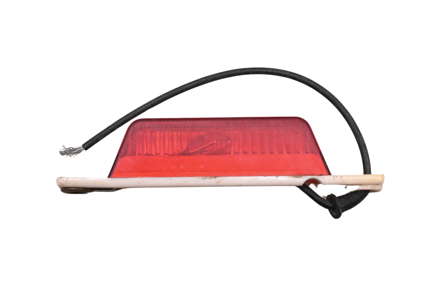 KD Lighting SAE-PC-67, 551-0601 Red Marker Light Assembly NOS