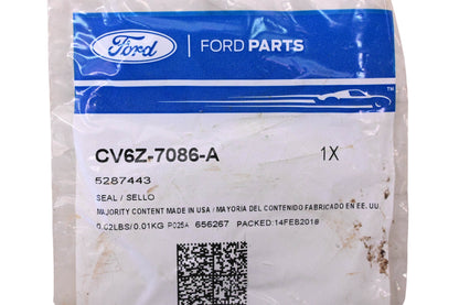 New OEM Ford CV6Z-7086-A, 5287443 Transfer Case Input Shaft Seal NOS