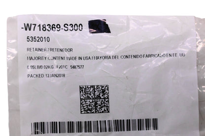 New OEM Ford W718369-S300, 5352010 Tail Lamp Assembly Retainer NOS