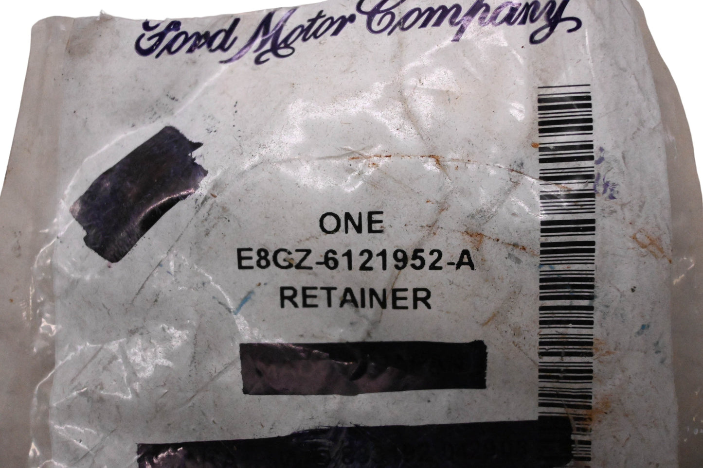New OEM Ford E8GZ-6121952-A Clip NOS