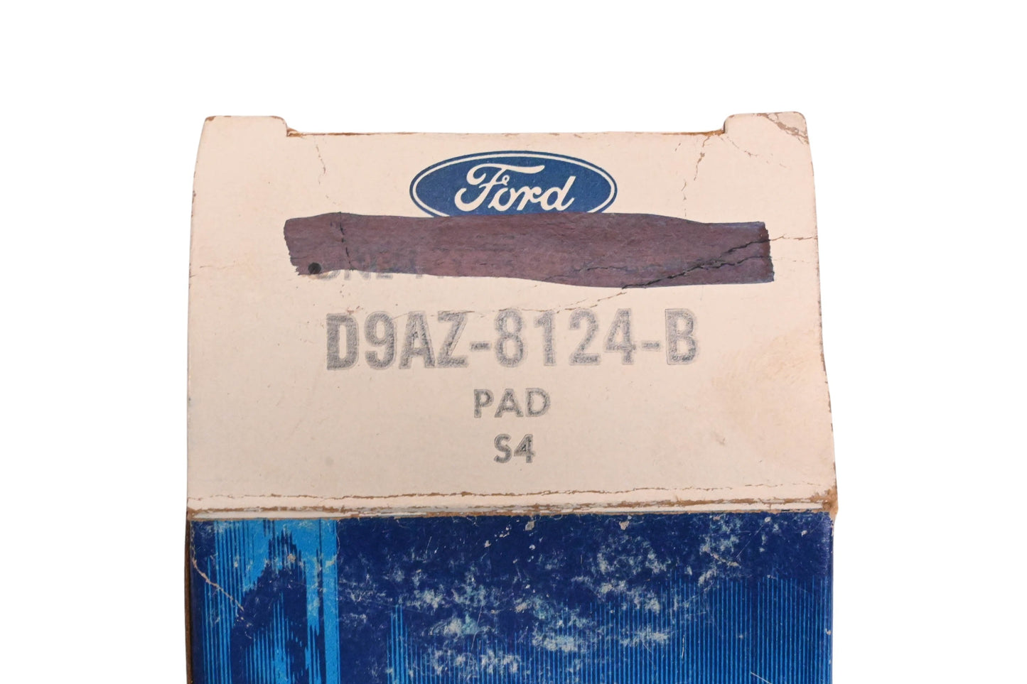 New OEM Ford D9AZ-8124-B Lower Radiator Mounting Insulator Pad NOS