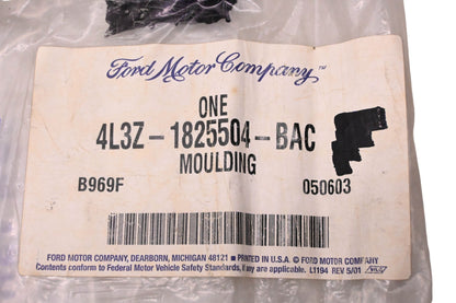 New OEM Ford 4L3Z-1825504-BAC Right Side Door Trim Moulding NOS