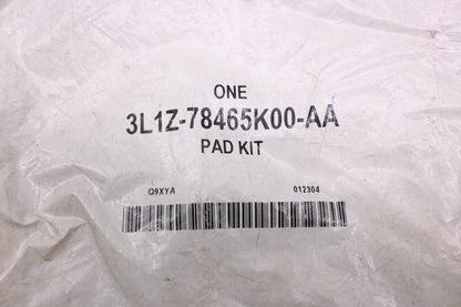 New OEM Ford 3L1Z-78465K00-AA Moulding Pad Kit NOS