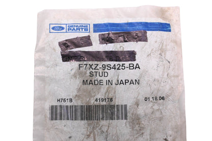 New OEM Ford F7XZ-9S425-BA Exhaust Manifold Stud NOS
