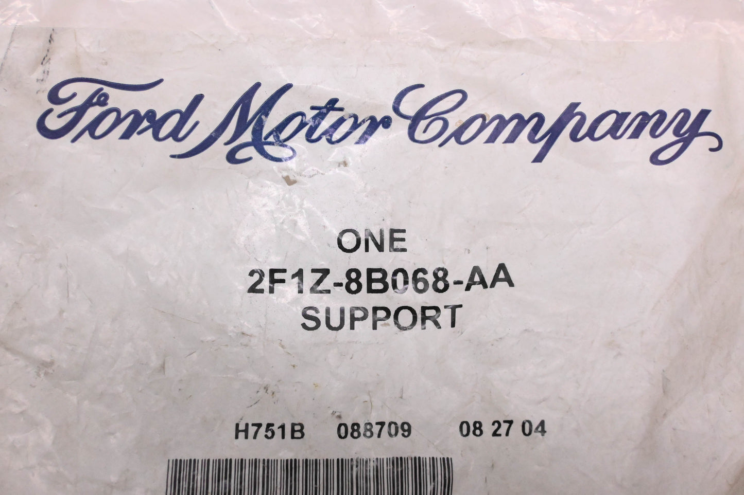 New OEM Ford 2F1Z-8B068-AA Right Side Radiator Mounting Bracket NOS