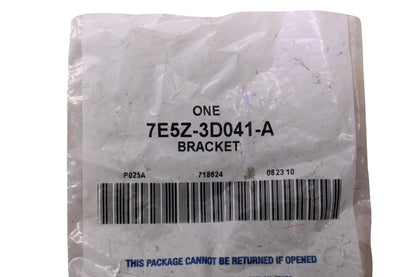 New OEM Ford 7E5Z-3D041-A Suspension Control Arm Sleeve NOS