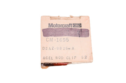 New OEM Motorcraft CM-1695, D2AZ-9825-A Carburetor Accelerator Pump Link Rod Clip NOS