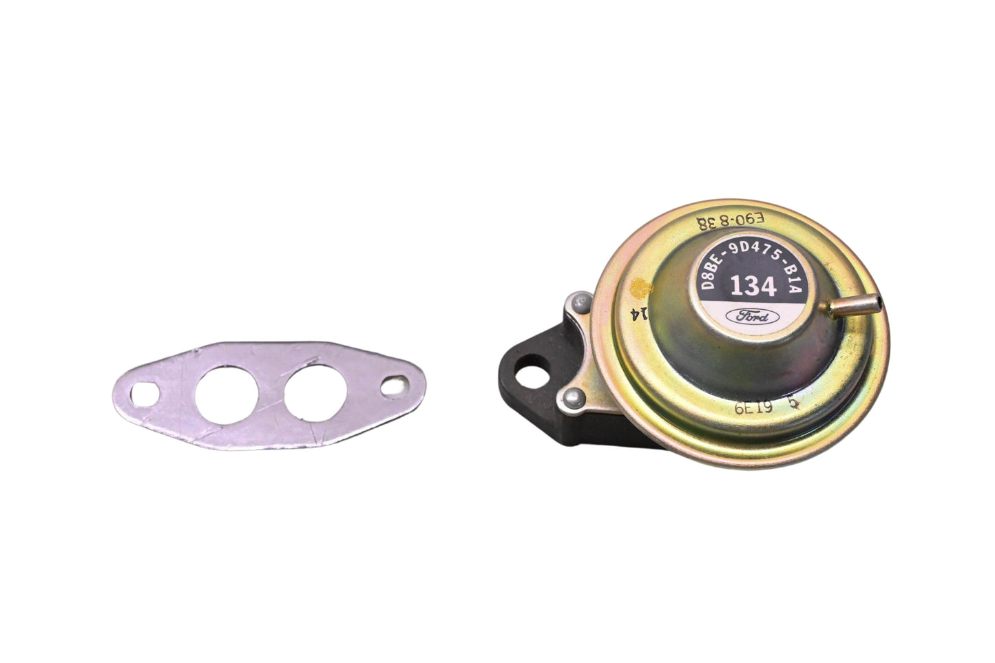 New OEM Motorcraft CX-246-A, D8BZ-9D475-BA Exhaust Gas Recirculation Valve Assembly Kit NOS