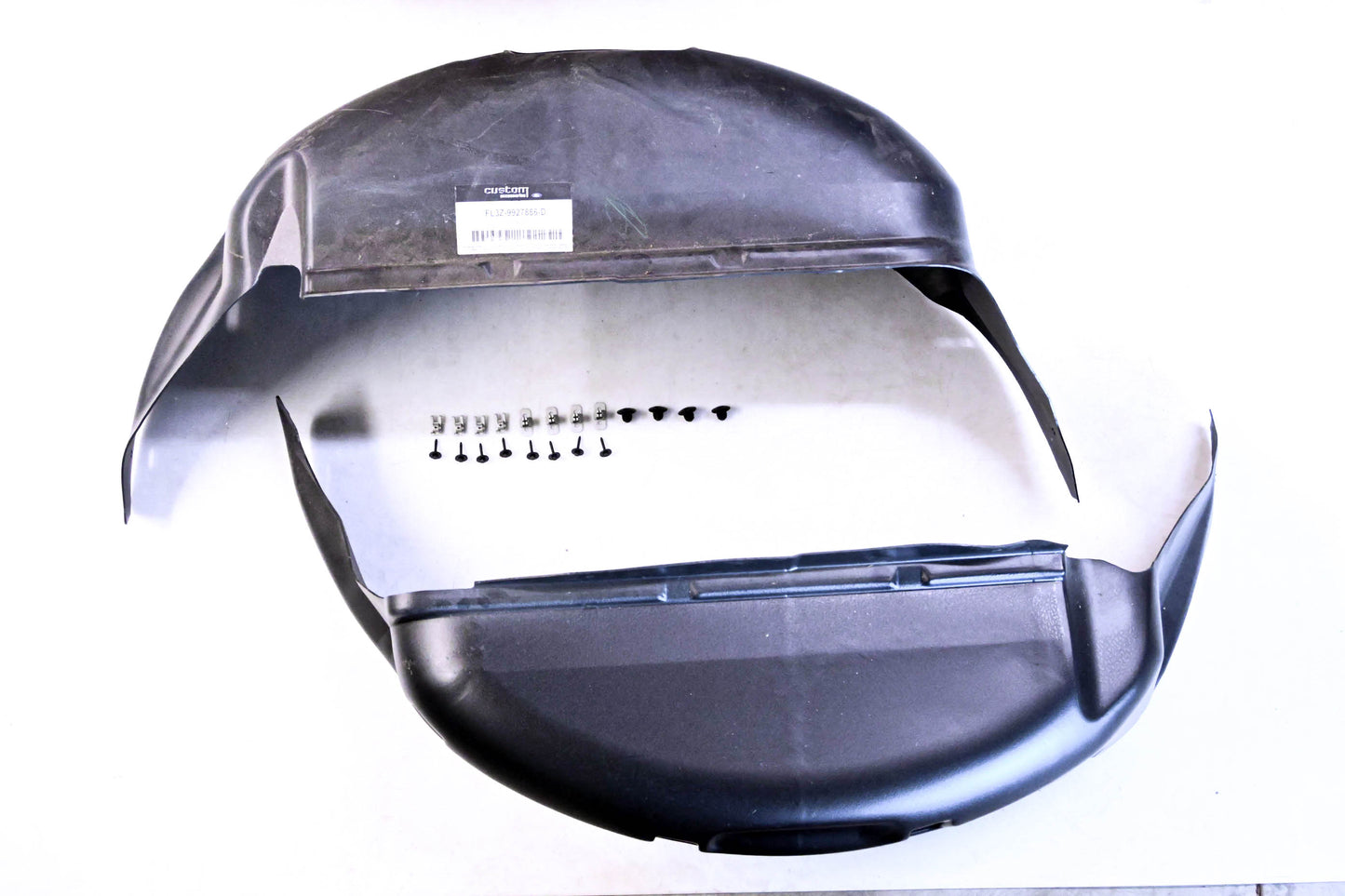 New OEM Ford FL3Z-9927886-D Wheel Well Liner Kit NOS
