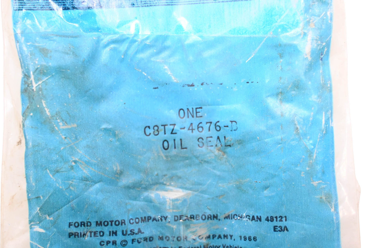 New OEM Ford C8TZ-4676-B Truck Oil Seal NOS